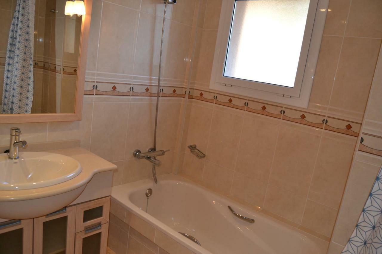 Luminoso Y Amplio Apartamento En Salou Con Piscina Apartman Kültér fotó